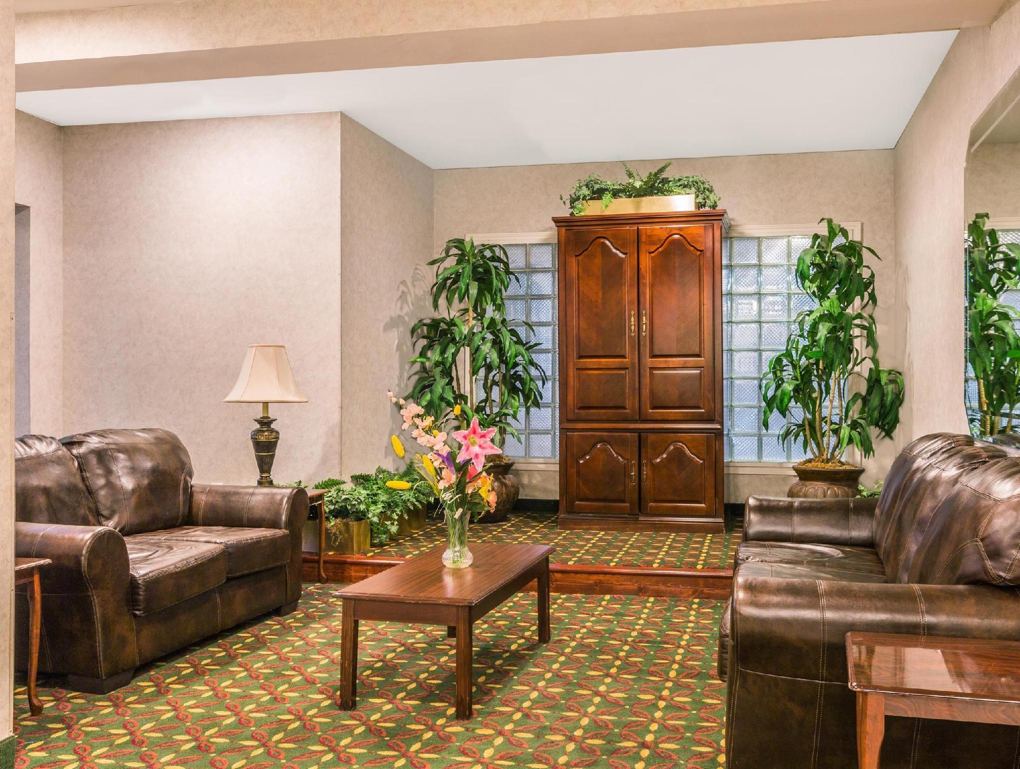 Super 8 By Wyndham Garland North Dallas Area מראה חיצוני תמונה