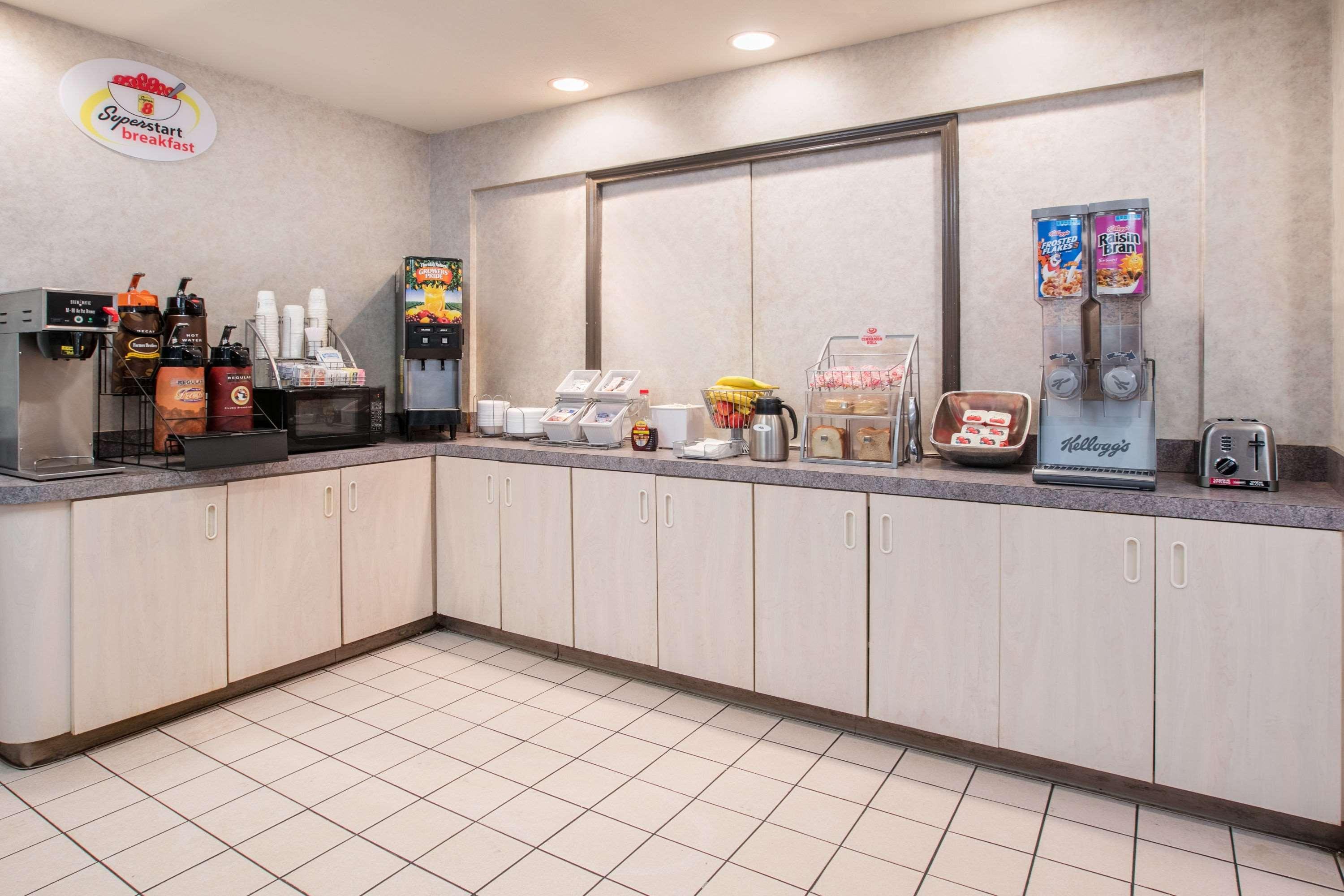 Super 8 By Wyndham Garland North Dallas Area מראה חיצוני תמונה